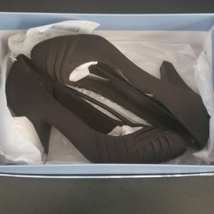 Like new dress shoes